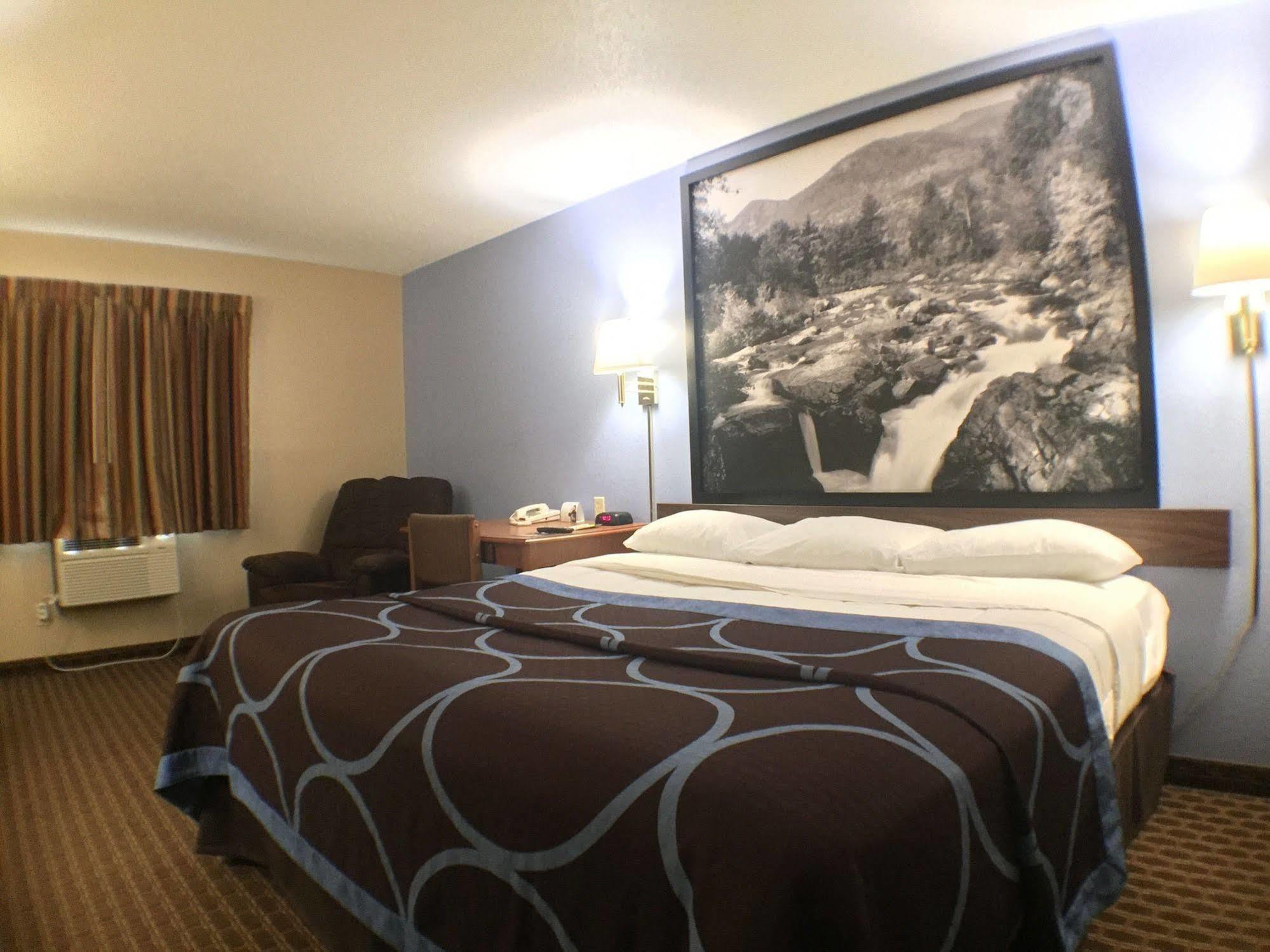 Super 8 By Wyndham Johnstown/Gloversville Exteriér fotografie