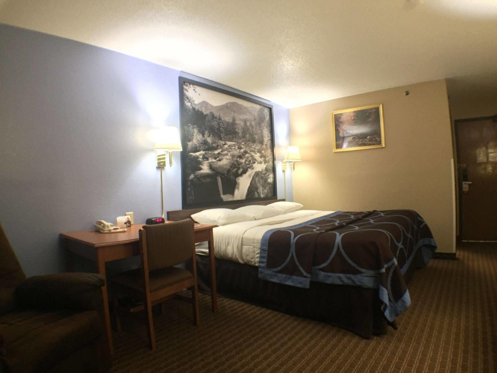 Super 8 By Wyndham Johnstown/Gloversville Exteriér fotografie